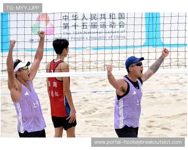 退休职工李伟:从看地方球赛到在家门口欣赏世界级排球赛 退休职工李伟:从看地方球赛到在家门口欣赏世界级排球赛